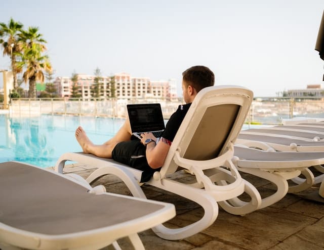travel trends 2021: workations